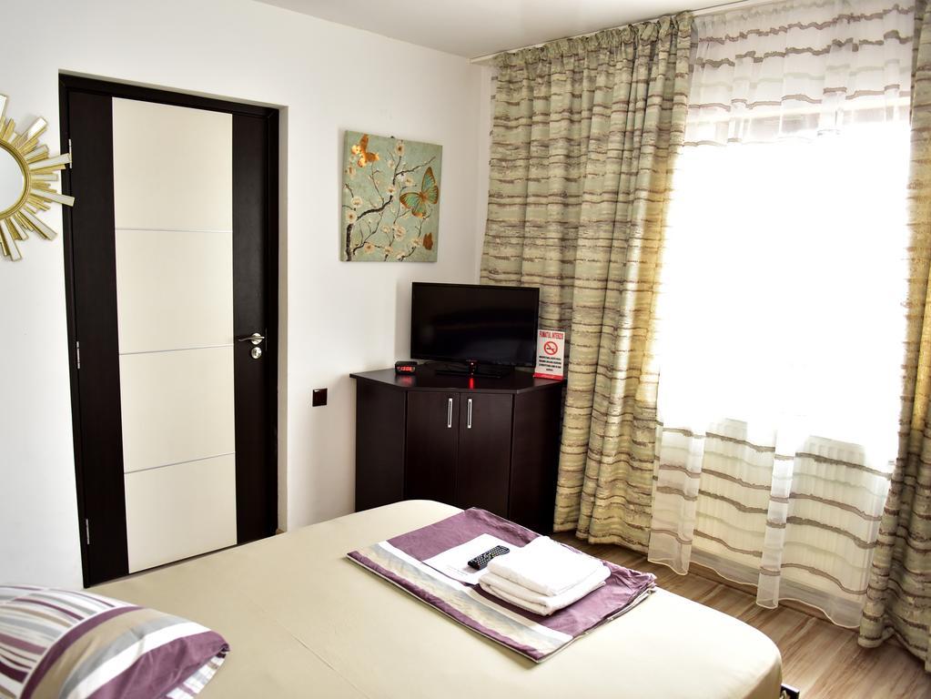 Pensiunea Dely_Cios Vălenii de Munte Exterior foto