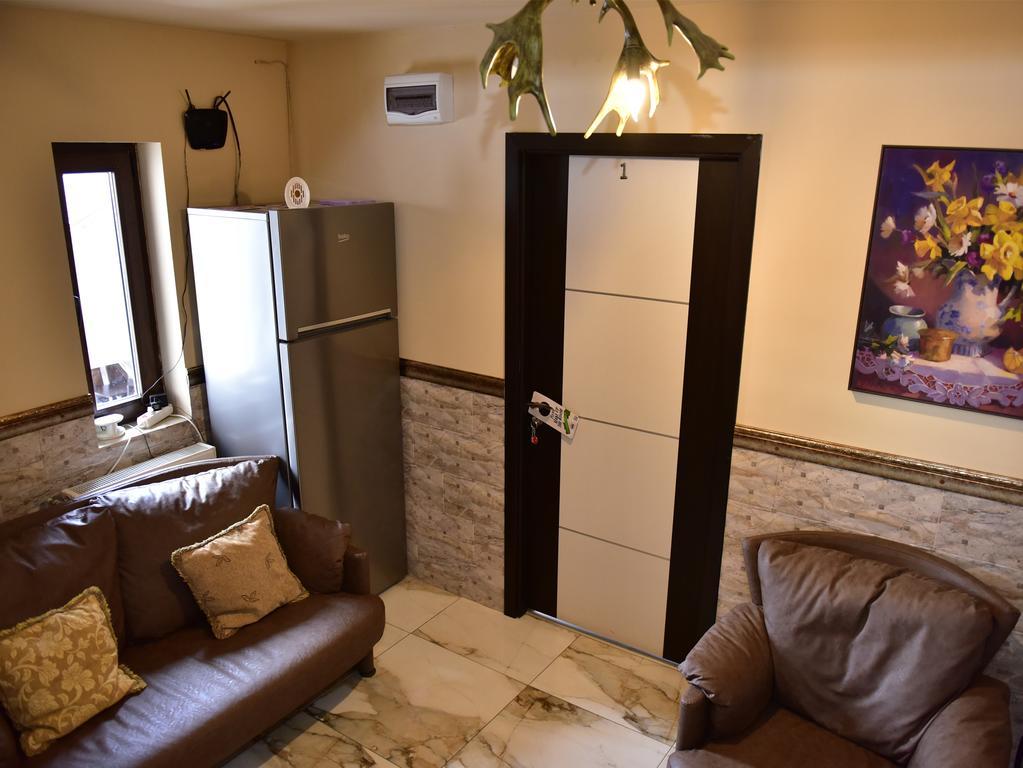 Pensiunea Dely_Cios Vălenii de Munte Exterior foto